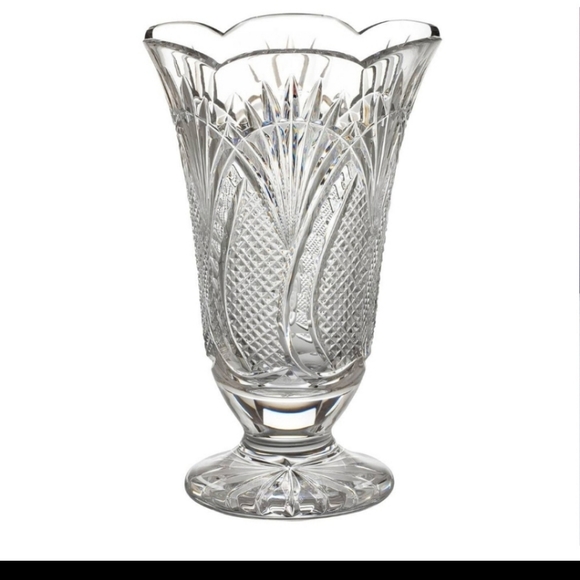 Waterford Other - 🚫SOLD🚫Vintage Waterford seahorse scalloped flower vase